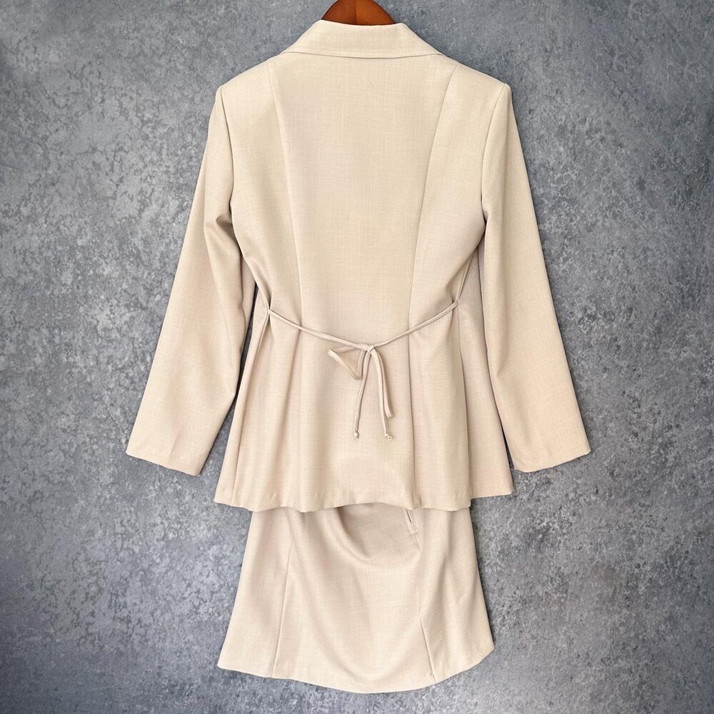 3-Piece Suit Set: Women's Jacket, Cami, Skirt, Size 9/10 - Picture 2 of 4